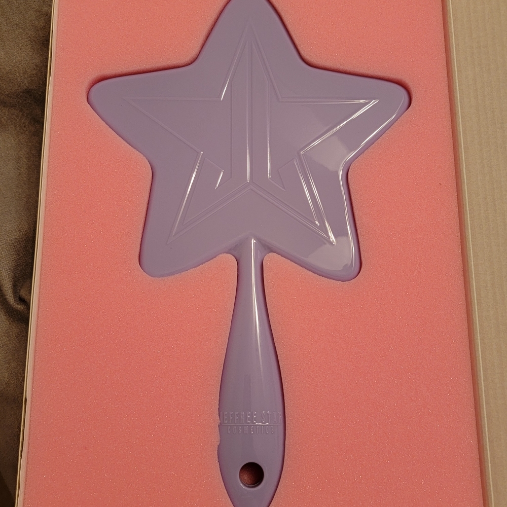 Jeffree star mirror